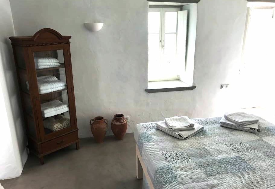 skopelos architecture blue moon atheato