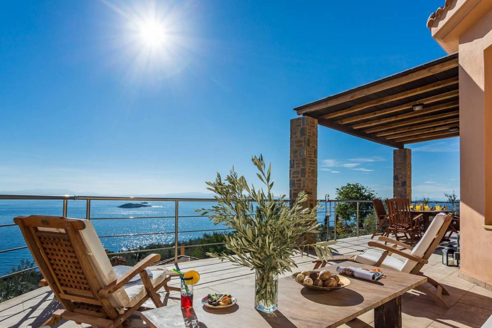 skopelos architecture villa diona